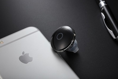 一組數碼產品 定義現代生活與工作的核心伴侶